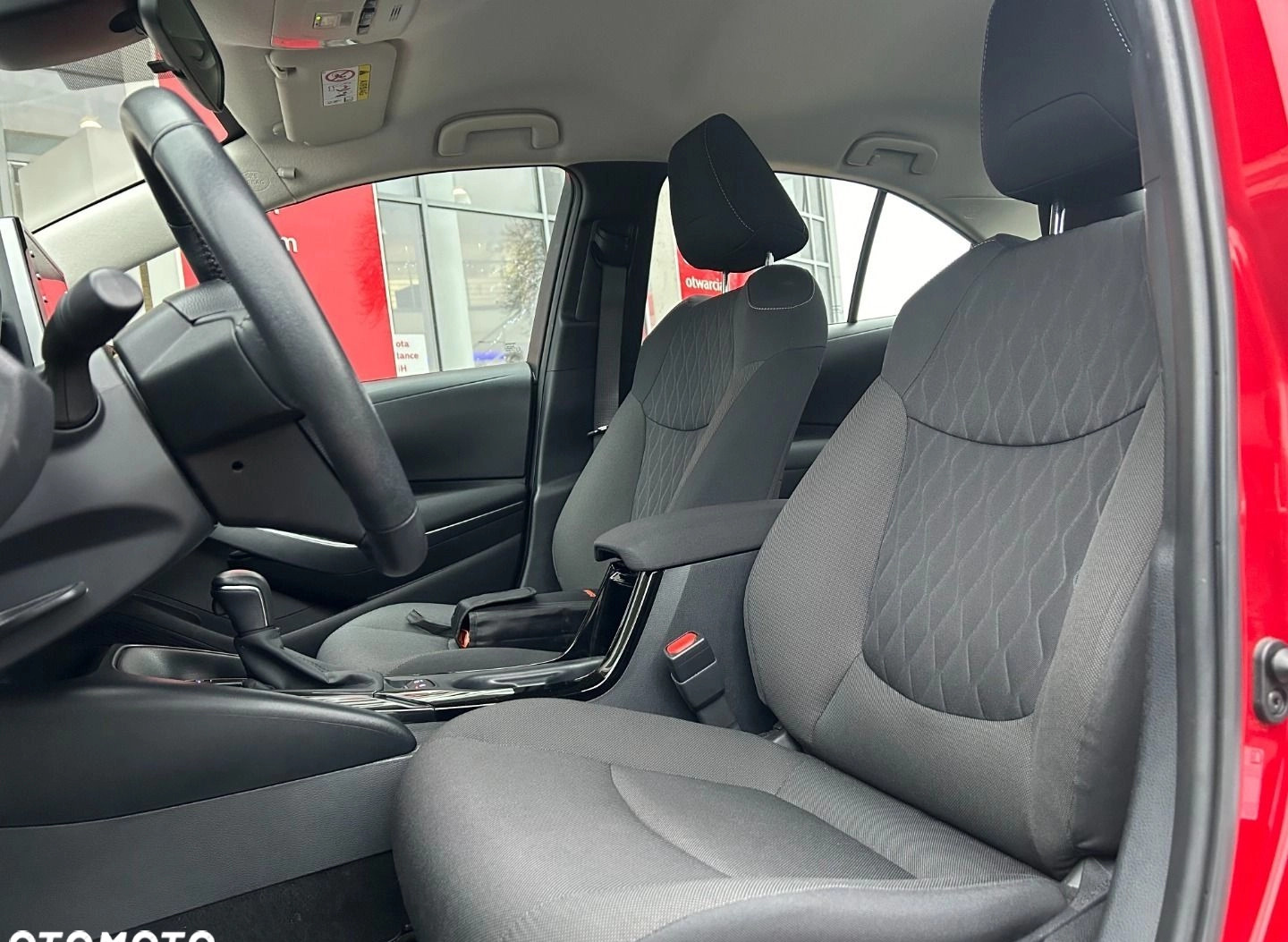 Toyota Corolla cena 79800 przebieg: 65093, rok produkcji 2019 z Poznań małe 79